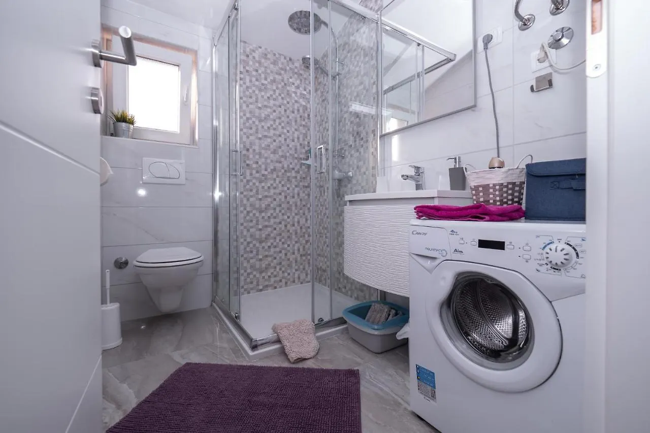 Apartment Shurida Pula